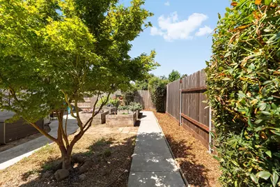 1005 Windsor Way, Chico, CA 95926 - Photo 36