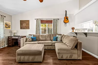 1005 Windsor Way, Chico, CA 95926 - Photo 8