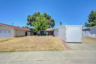 9125 Cecile Way, Sacramento, CA 95826 - Photo 4