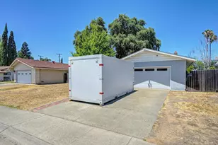 9125 Cecile Way, Sacramento, CA 95826 - Photo 6