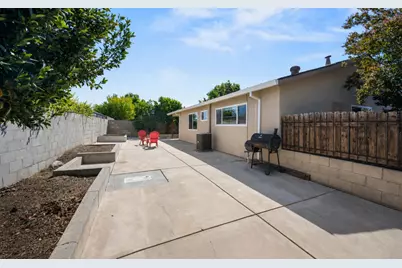 6091 Heath Way, Sacramento, CA 95823 - Photo 26