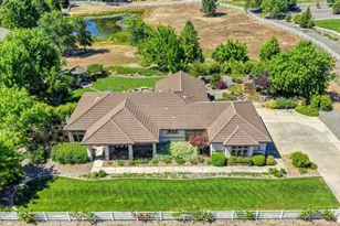 11880 Gidaro Dr, Elk Grove, CA 95624 - Photo 16