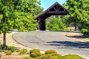 11880 Gidaro Dr, Elk Grove, CA 95624 - Photo 12