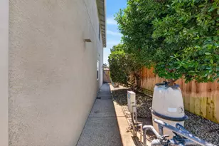 3301 Turnbuckle Cir, Elk Grove, CA 95758 - Photo 52