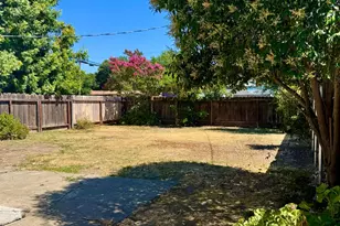 2225 N Sutter St, Stockton, CA 95204 - Photo 18