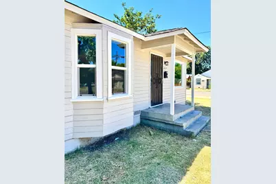 2225 N Sutter Street, Stockton, CA 95204 - Photo 2