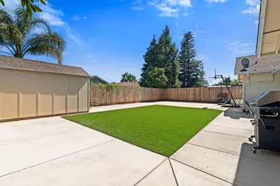 1073 Wickel Street, Turlock, CA 95382 - Photo 24