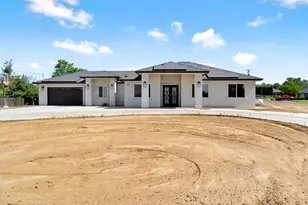 26515 Greentree, Madera, CA 93638 - Photo 1