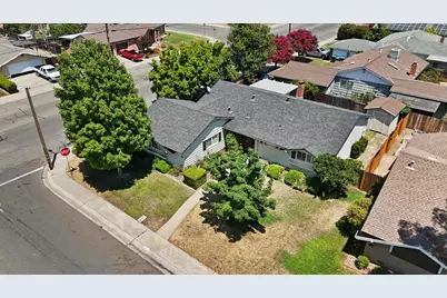 1307 Stafford Way, Yuba City, CA 95991 - Photo 2