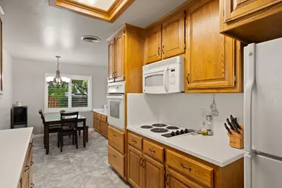 1307 Stafford Way, Yuba City, CA 95991 - Photo 12