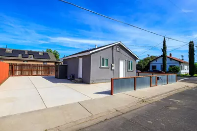 403 Stockton Street, Manteca, CA 95337 - Photo 2