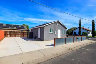 403 Stockton St, Manteca, CA 95337 - Photo 2