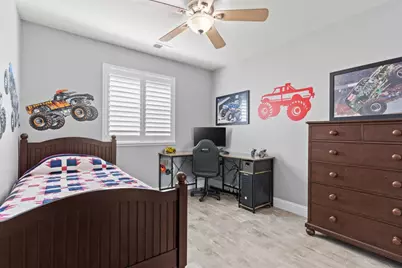 1707 Guildford Way, Plumas Lake, CA 95961 - Photo 34
