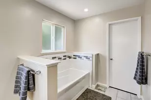 4472 Wyman Dr, Sacramento, CA 95821 - Photo 24