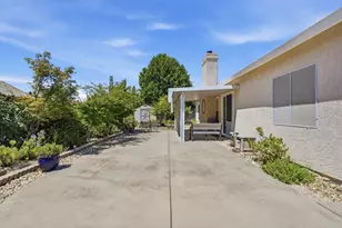 8329 Oakwood Hills Cir, Citrus Heights, CA 95610 - Photo 38