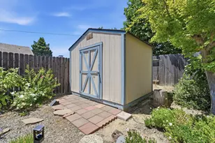 8329 Oakwood Hills Cir, Citrus Heights, CA 95610 - Photo 40