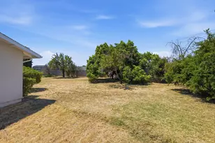3658 Fallis Cir, Sacramento, CA 95832 - Photo 10