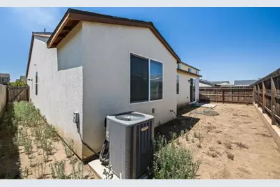 6552 E Huffman Avenue, Fresno, CA 93727 - Photo 20