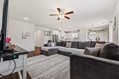 6552 E Huffman Avenue, Fresno, CA 93727 - Photo 8