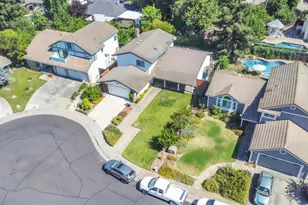 8559 Coral Crest Ct, Elk Grove, CA 95624 - Photo 4