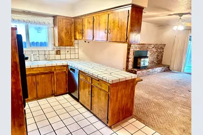 7212 Los Molinas Lane, Stockton, CA 95207 - Photo 12