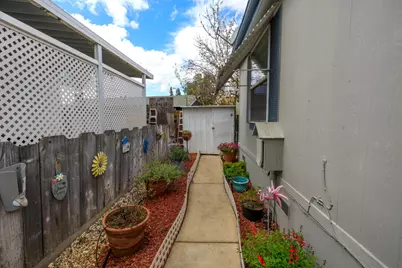 Jackson Avenue #138, Escalon, CA 95320 - Photo 40