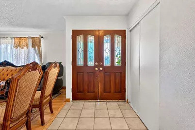 8277 Southfields Circle, Sacramento, CA 95828 - Photo 4