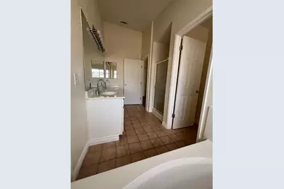 4956 Miramare Lane, Stockton, CA 95206 - Photo 28