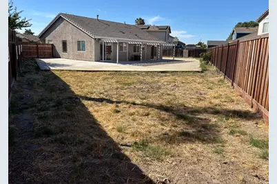 4956 Miramare Lane, Stockton, CA 95206 - Photo 6