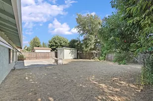 8744 Lodestone Cir, Elk Grove, CA 95624 - Photo 38
