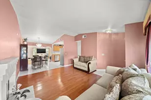 4865 Bamford Dr, Sacramento, CA 95823 - Photo 14