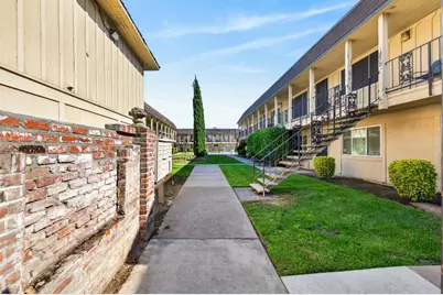 2421 Country Club Boulevard #B6, Stockton, CA 95204 - Photo 18