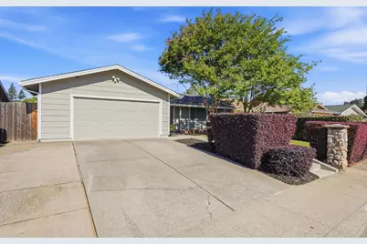 7025 Checkerbloom Way, Citrus Heights, CA 95610 - Photo 6
