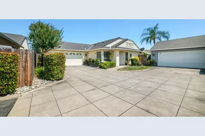 596 Village Drive, Galt, CA 95632 - Photo 32