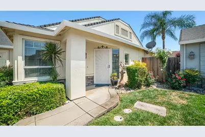 596 Village Drive, Galt, CA 95632 - Photo 2