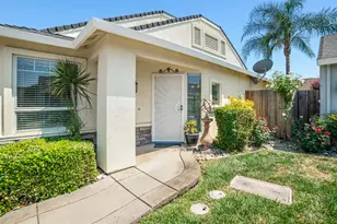596 Village Dr, Galt, CA 95632 - Photo 2