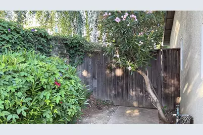5825 Laguna Trail Way, Elk Grove, CA 95758 - Photo 36
