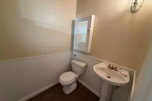 5825 Laguna Trail Way, Elk Grove, CA 95758 - Photo 18