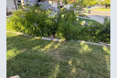 5825 Laguna Trail Way, Elk Grove, CA 95758 - Photo 38