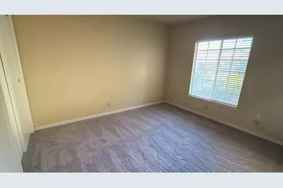 5825 Laguna Trail Way, Elk Grove, CA 95758 - Photo 28
