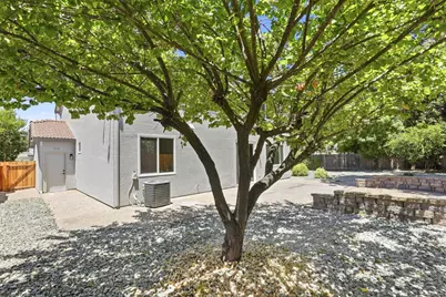 5417 Elk Hollow Court, Elk Grove, CA 95758 - Photo 52