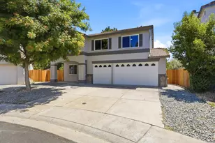 5417 Elk Hollow Ct, Elk Grove, CA 95758 - Photo 2