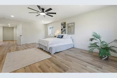 5417 Elk Hollow Court, Elk Grove, CA 95758 - Photo 32