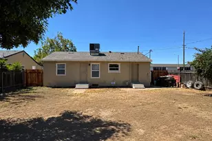 4501 Roosevelt Ave, Sacramento, CA 95820 - Photo 10