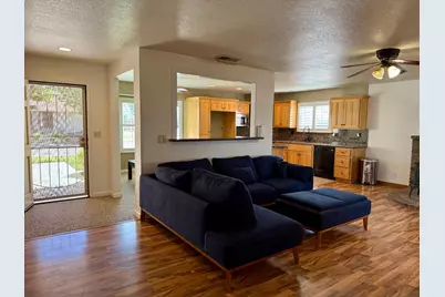 658 Lee Avenue, Newman, CA 95360 - Photo 6