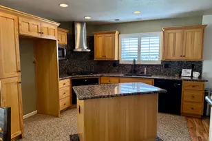 658 Lee Ave, Newman, CA 95360 - Photo 8