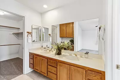 5209 Meadowland Way, Elk Grove, CA 95758 - Photo 34