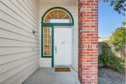 5209 Meadowland Way, Elk Grove, CA 95758 - Photo 2