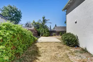 5209 Meadowland Way, Elk Grove, CA 95758 - Photo 46