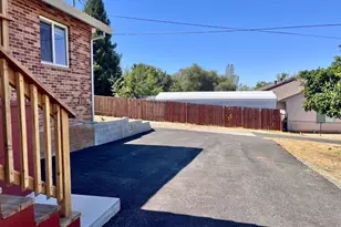 24 Oakcrest Dr, Oroville, CA 95966 - Photo 8